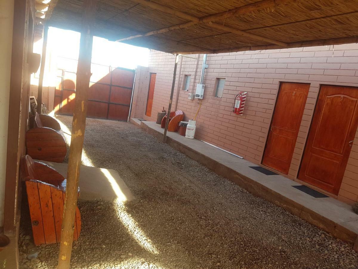 Hostal Nuevo Sol Y Viento Hostel ซานเปโดร เด อาตากามา ภายนอก รูปภาพ