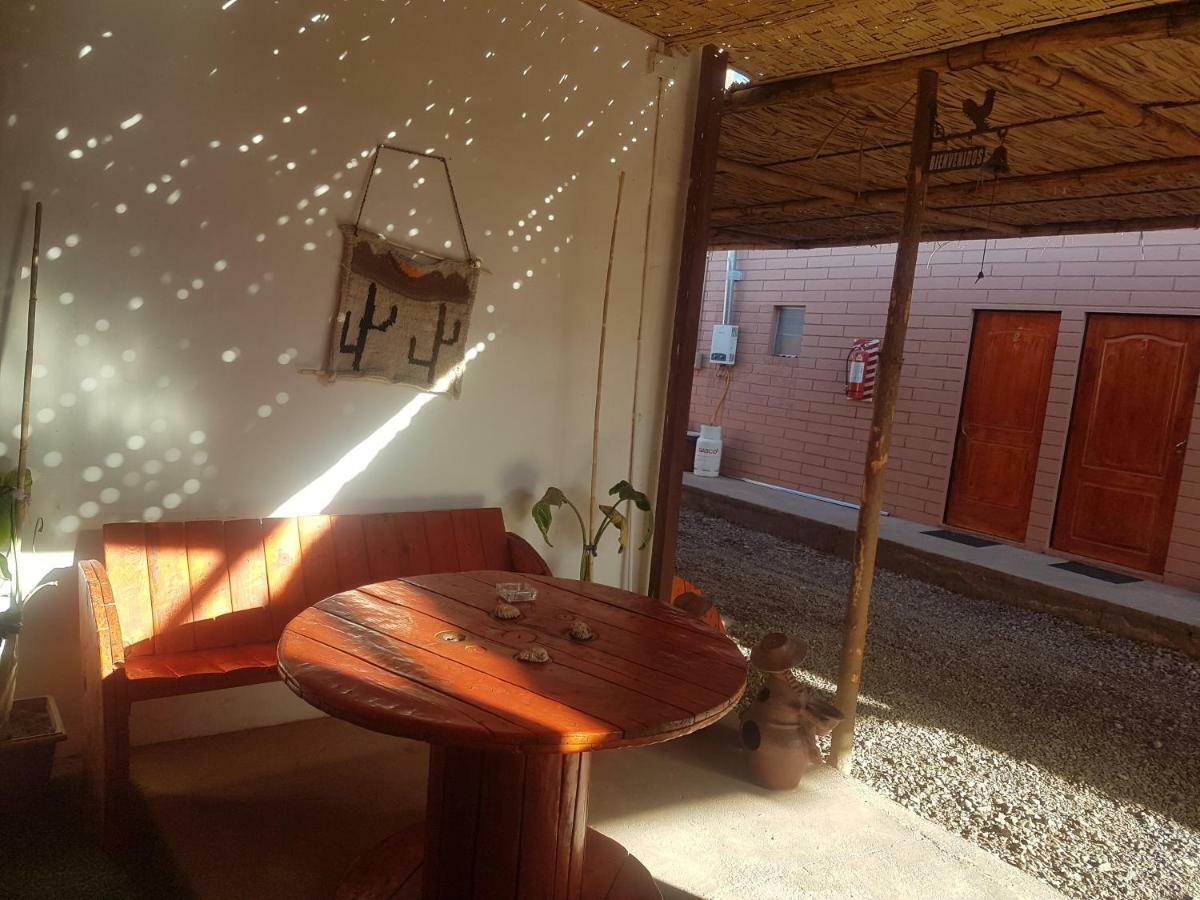 Hostal Nuevo Sol Y Viento Hostel ซานเปโดร เด อาตากามา ภายนอก รูปภาพ